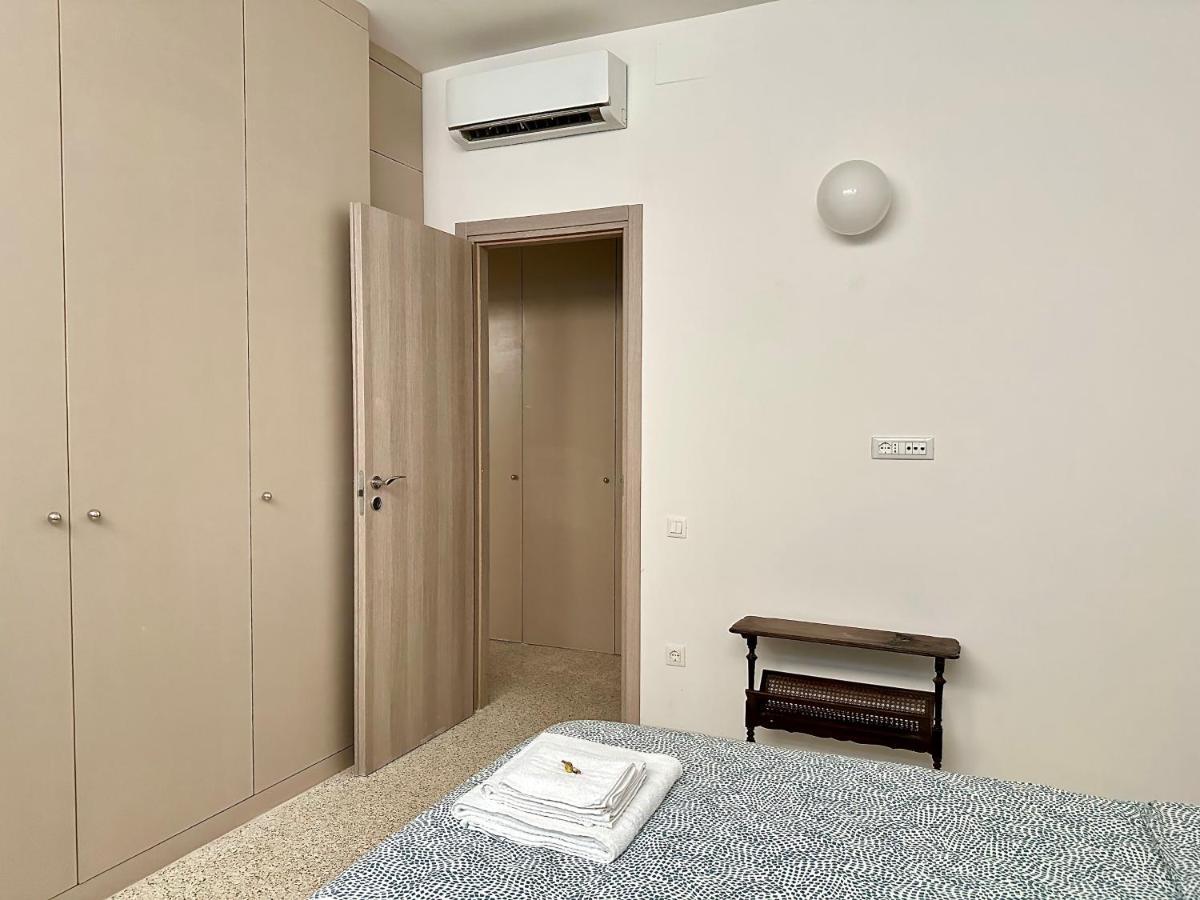Grand Apartment Navigli Milan Bagian luar foto