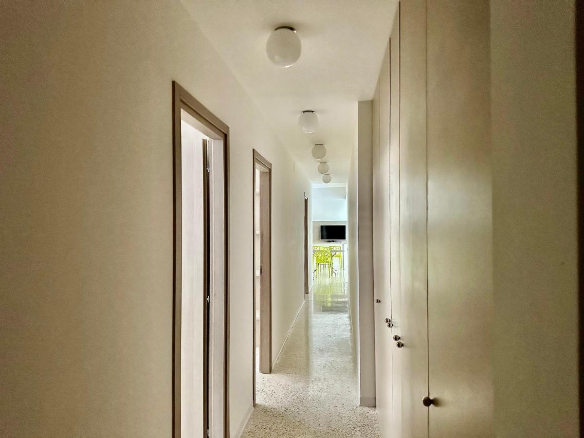 Grand Apartment Navigli Milan Bagian luar foto