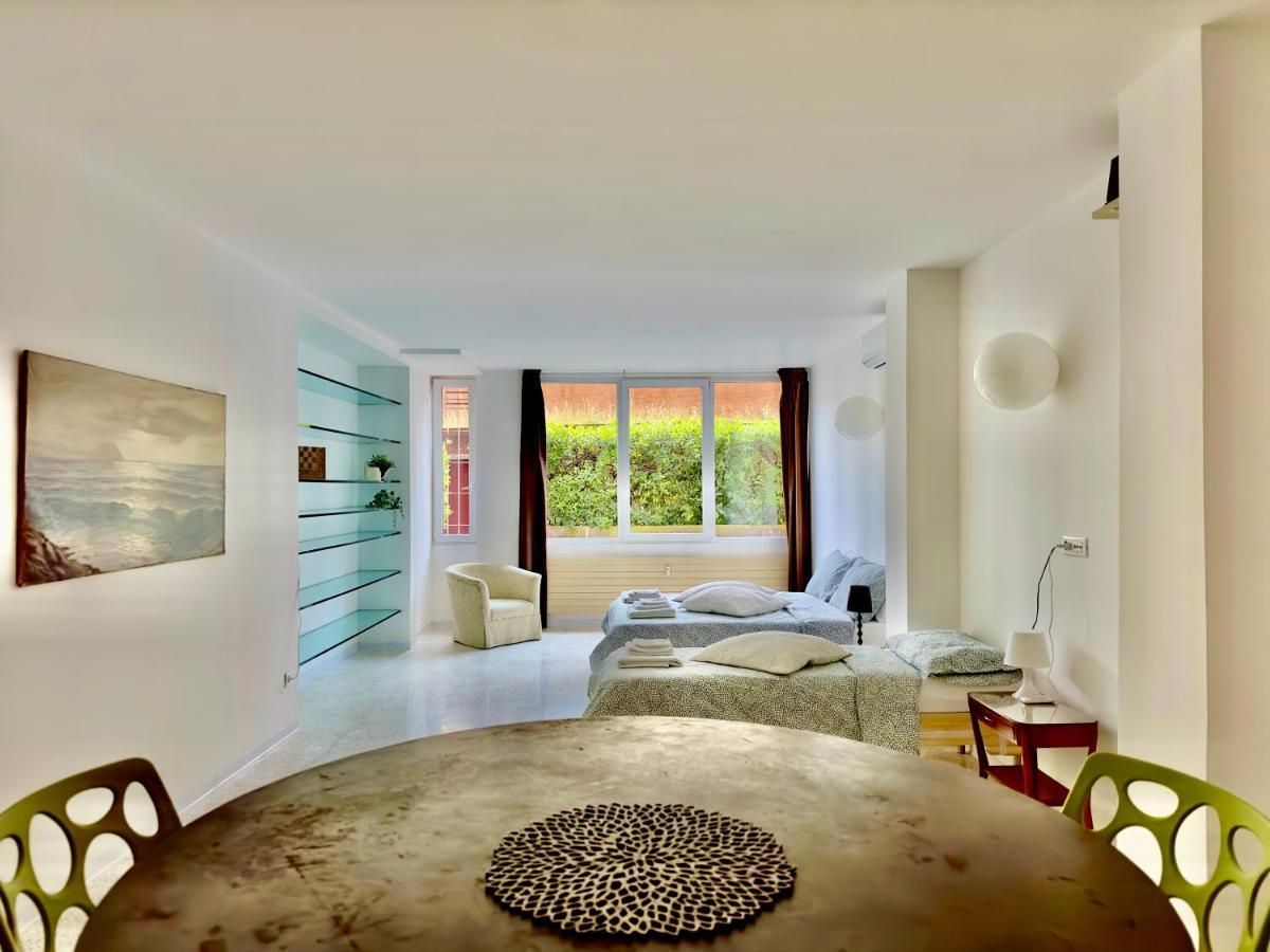 Grand Apartment Navigli Milan Bagian luar foto